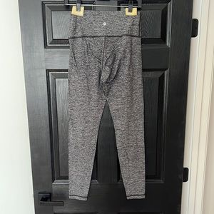 Women’s Lululemon Leggings Heathered Grey